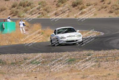 media/Jun-01-2025-CalClub SCCA (Sun) [[eae223c5dd]]/Group 5/Qualifying/
